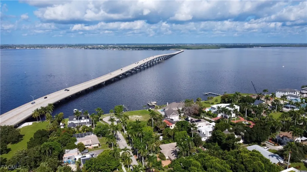 1301 Rio Vista Avenue Fort Myers FL 33901