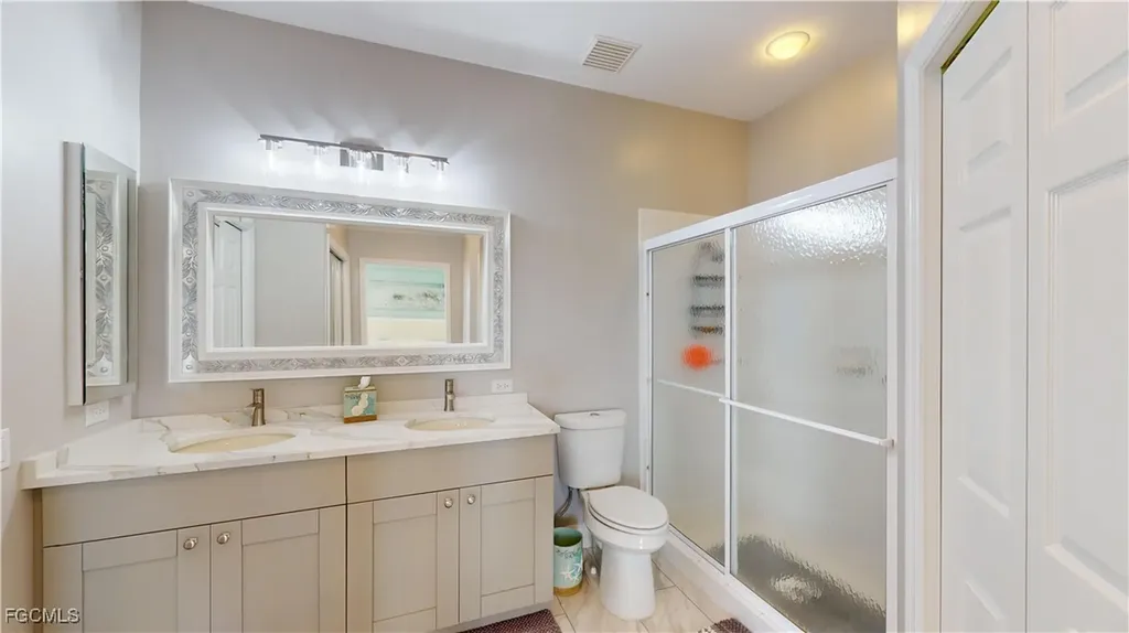 8797 E Bay Circle Fort Myers FL 33908