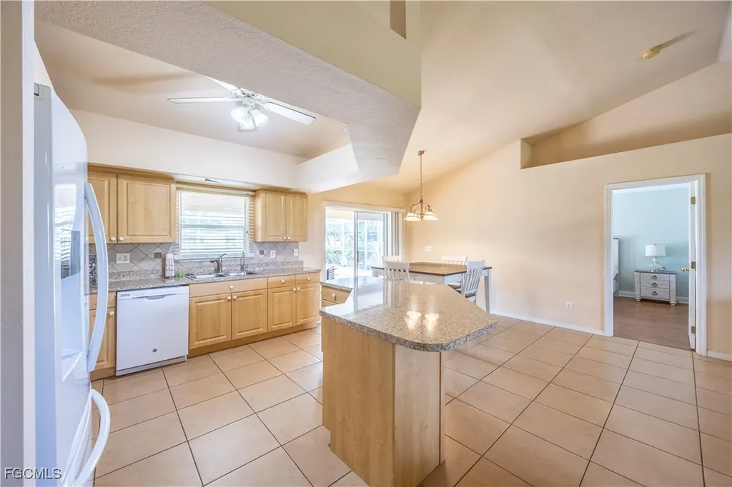 334 NE 17th Street Cape Coral FL 33909