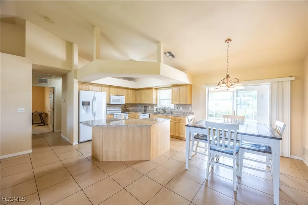 334 NE 17th Street Cape Coral FL 33909