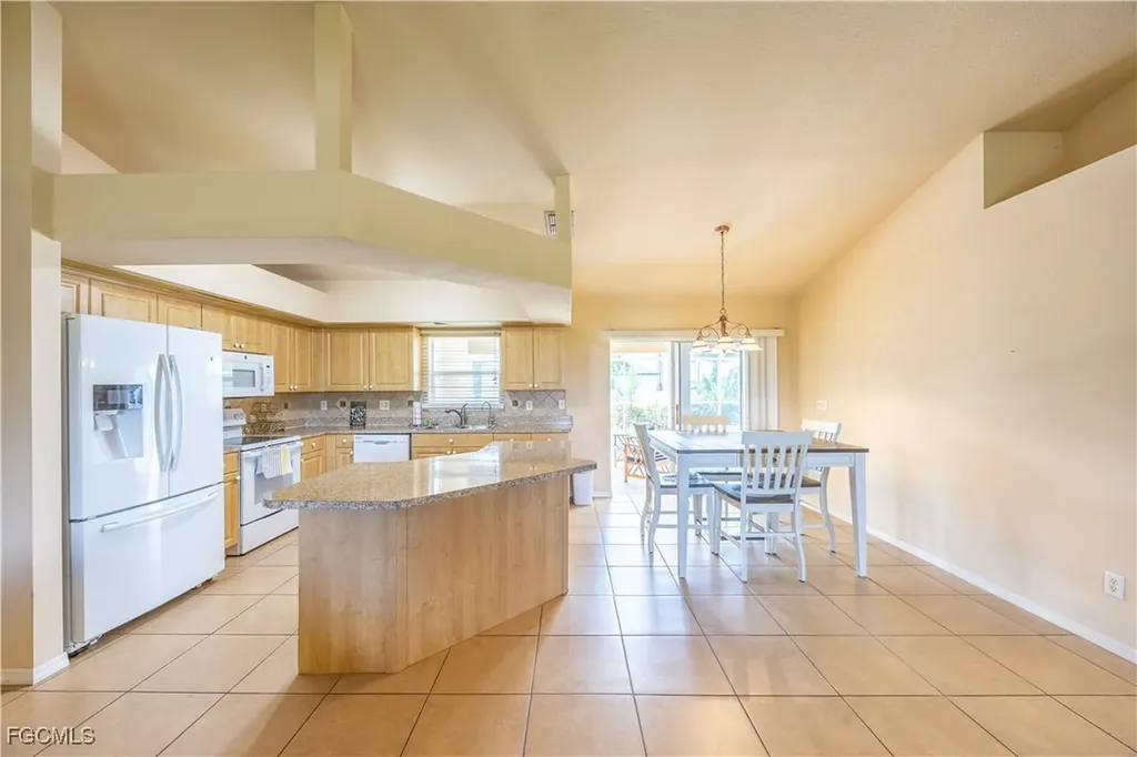 334 NE 17th Street Cape Coral FL 33909