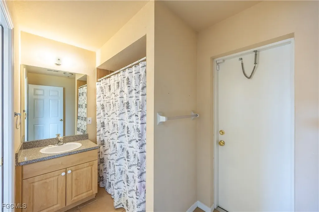 334 NE 17th Street Cape Coral FL 33909