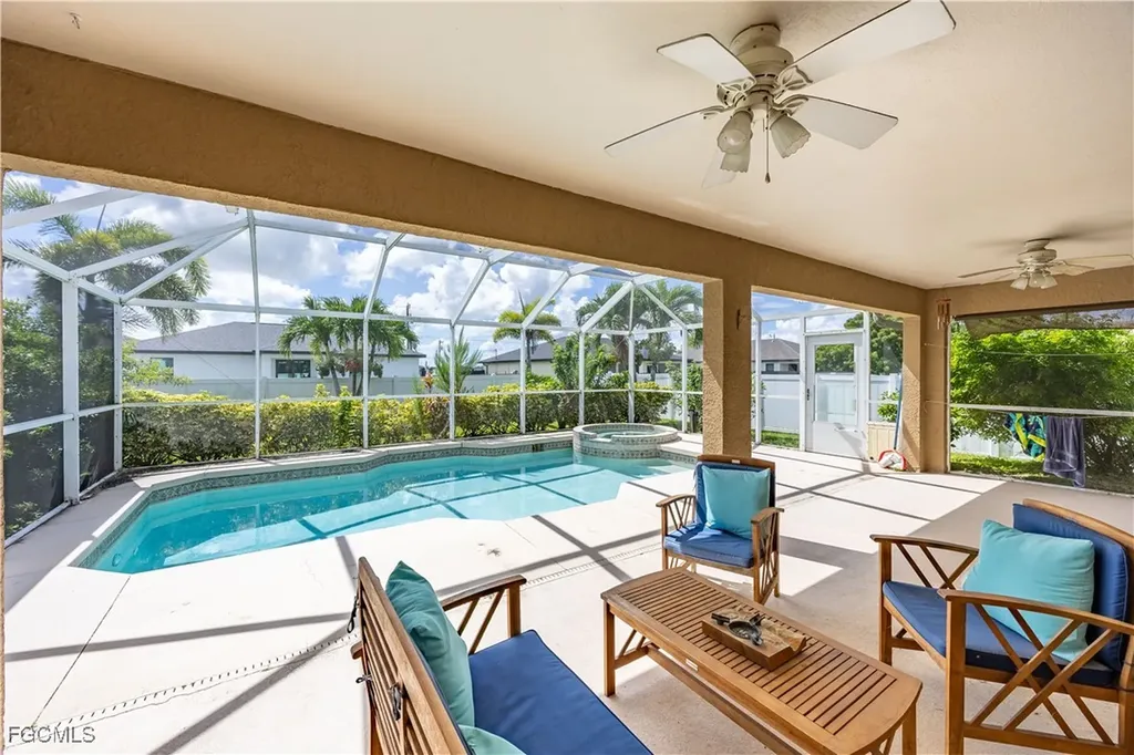 334 NE 17th Street Cape Coral FL 33909