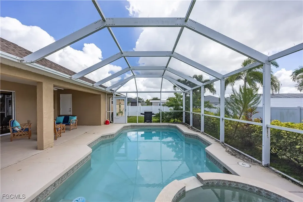 334 NE 17th Street Cape Coral FL 33909