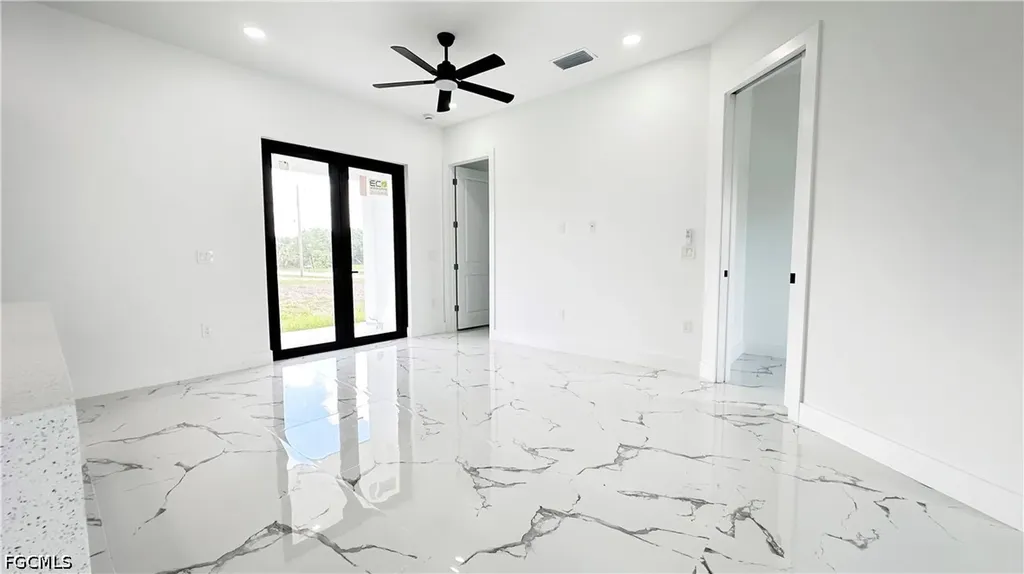 2607 E 18th Street Lehigh Acres FL 33972