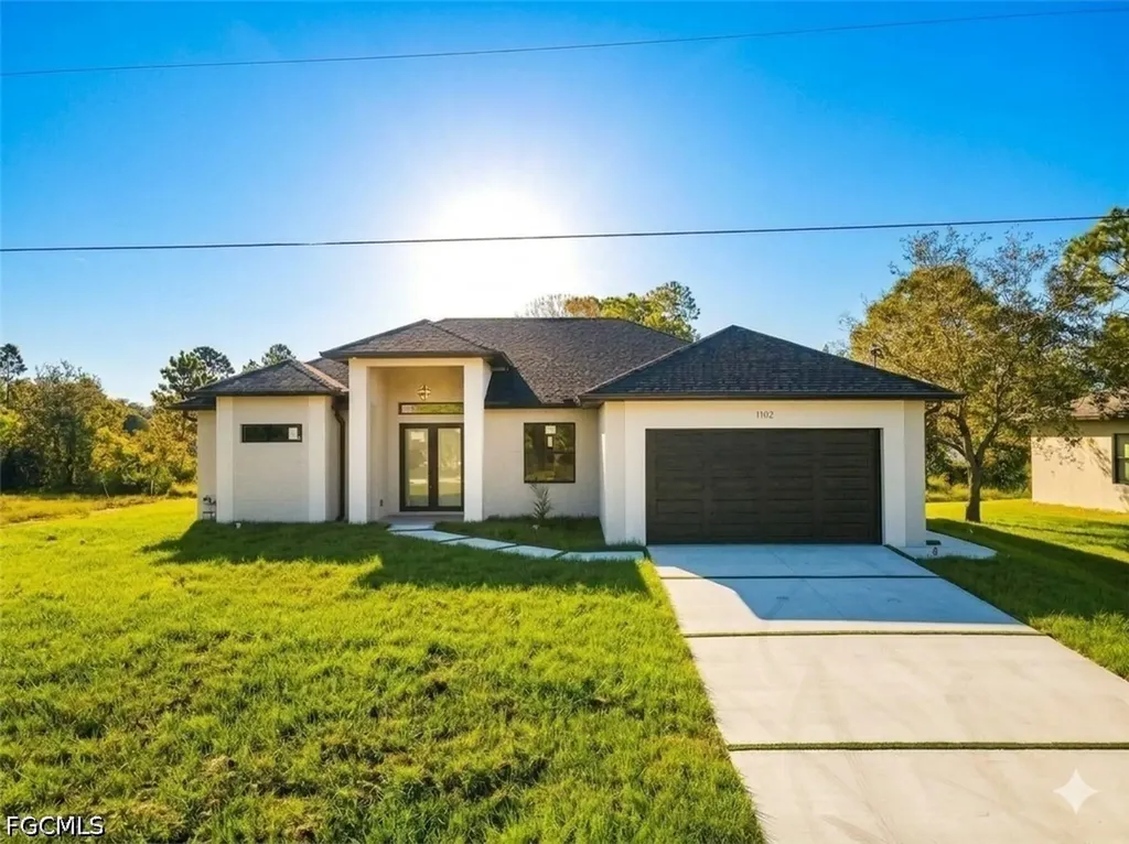 1102 Greenwood Avenue Lehigh Acres FL 33972