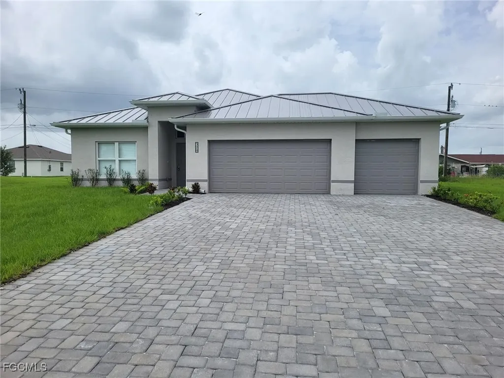 328 NE 8th Terrace Cape Coral FL 33993