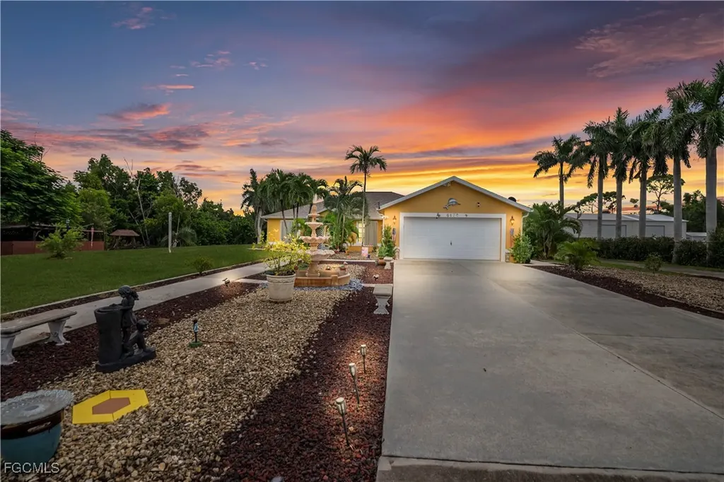 ST. James City FL, 6170 Stringfellow Road