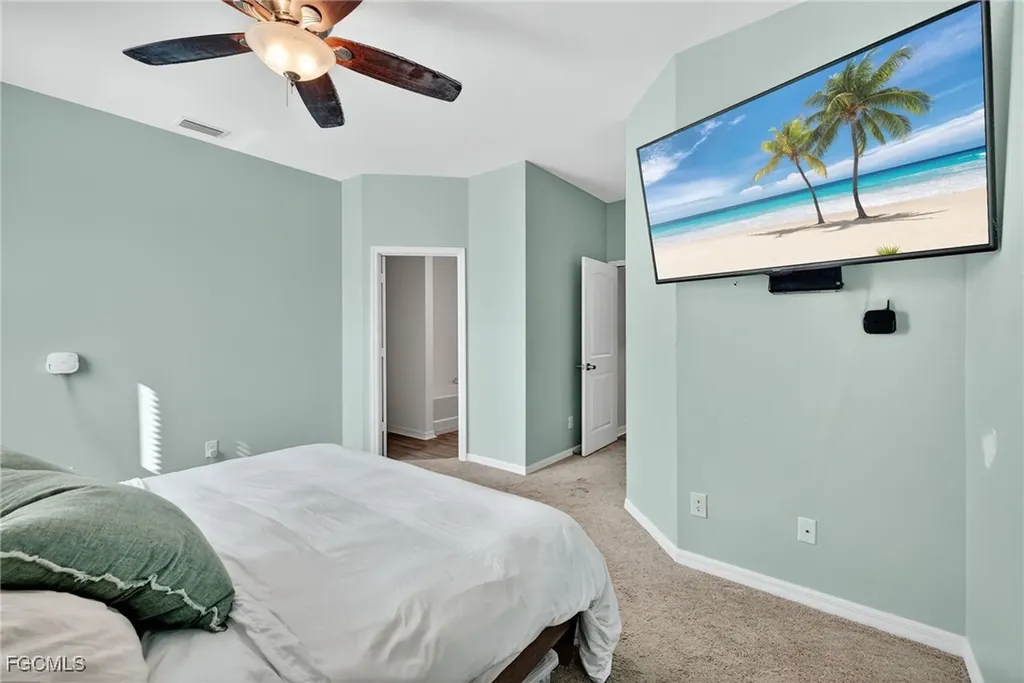 1821 NW 12th Terrace Cape Coral FL 33993