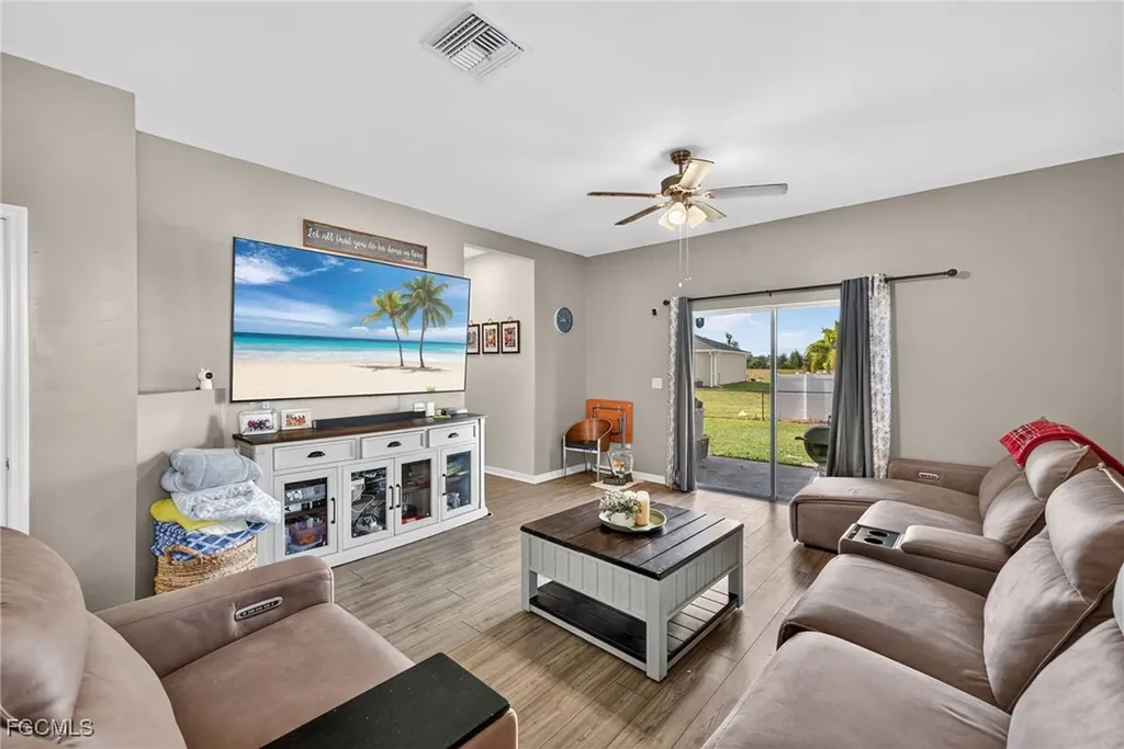 1821 NW 12th Terrace Cape Coral FL 33993