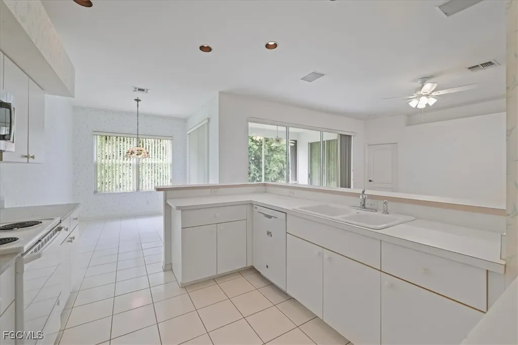 8207 Breton Circle Fort Myers FL 33912