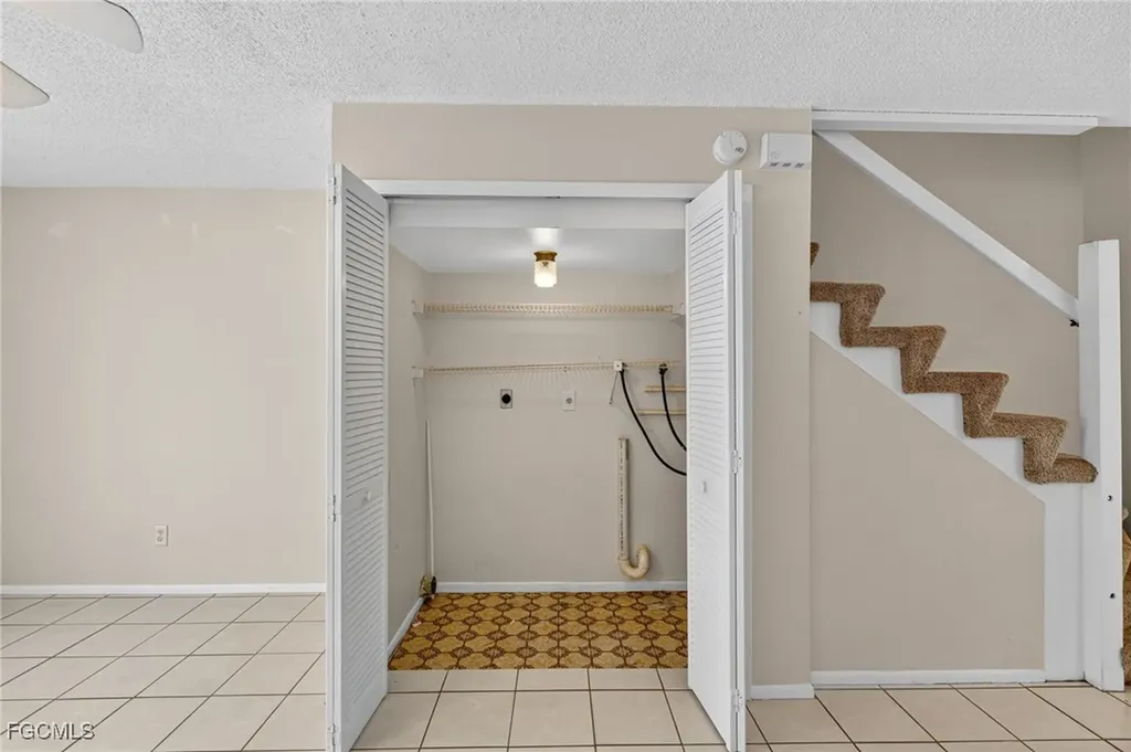 4641 SW Santa Barbara Place Cape Coral FL 33914