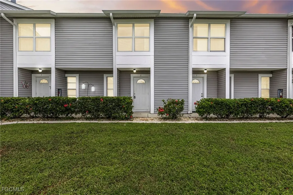 4641 SW Santa Barbara Place Cape Coral FL 33914