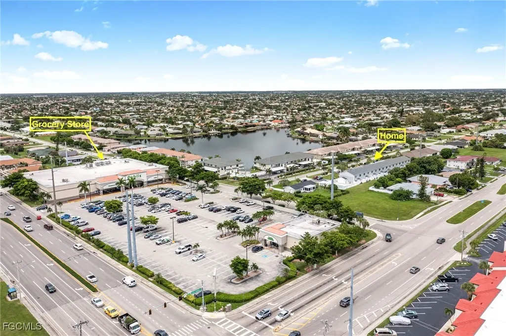 4641 SW Santa Barbara Place Cape Coral FL 33914