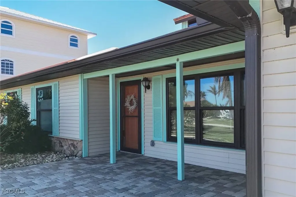 2281 8th Avenue St. James City FL 33956