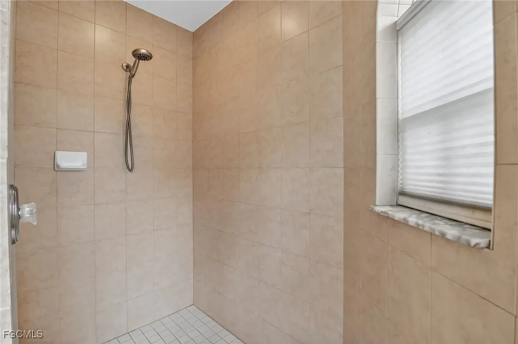 3728 SW 3rd Street Cape Coral FL 33991