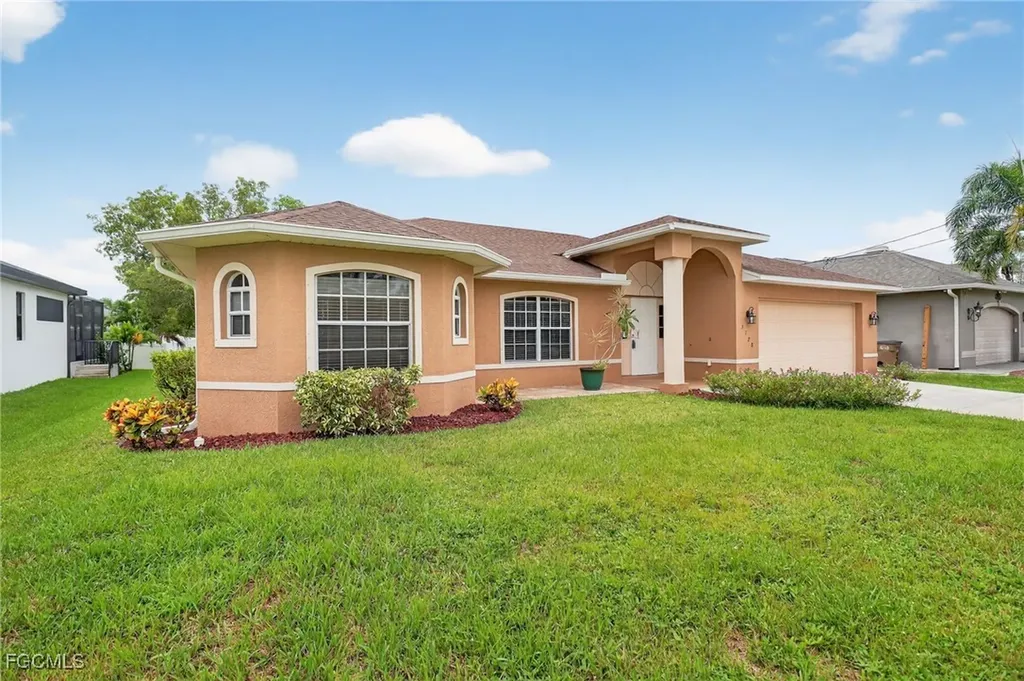 3728 SW 3rd Street Cape Coral FL 33991