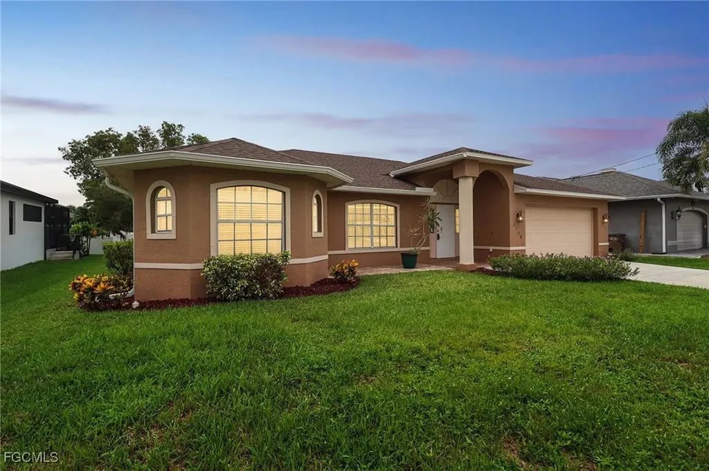 3728 SW 3rd Street Cape Coral FL 33991