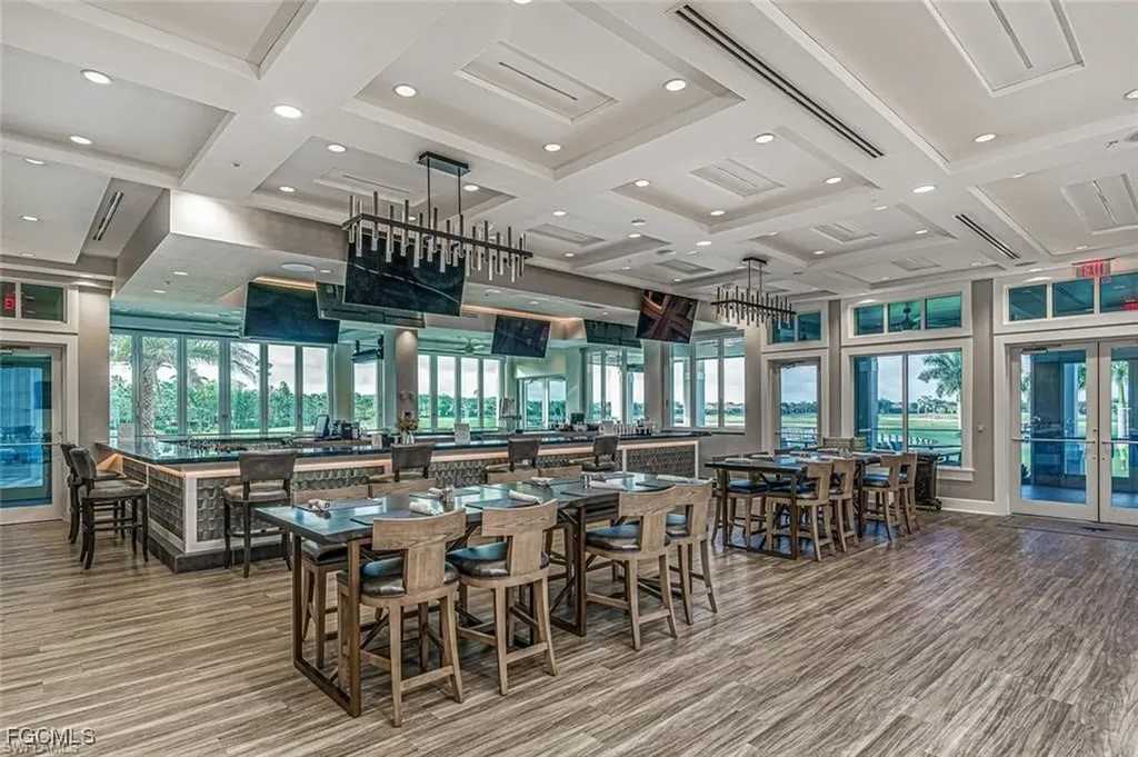 10053 Oakhurst Way Fort Myers FL 33913