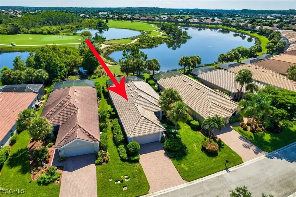 10053 Oakhurst Way Fort Myers FL 33913