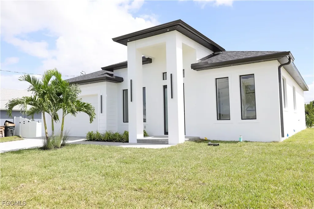 1528 NW 37th Avenue Cape Coral FL 33993