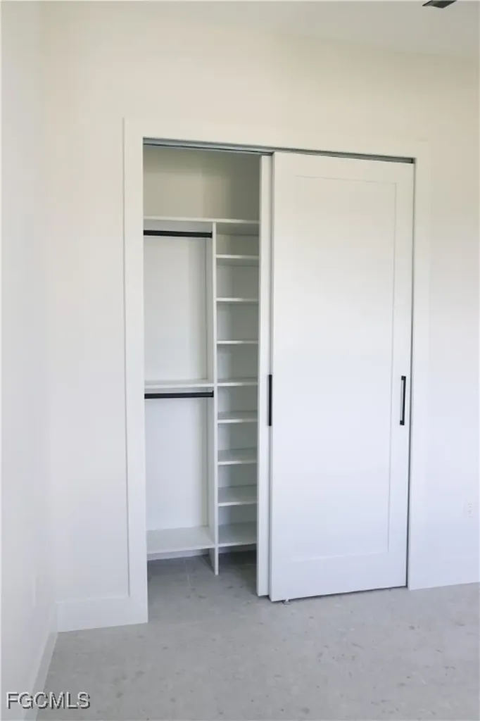 1528 NW 37th Avenue Cape Coral FL 33993