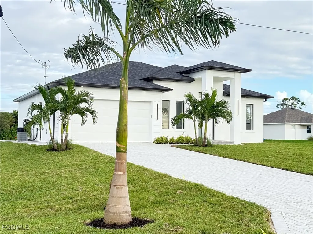 1528 NW 37th Avenue Cape Coral FL 33993