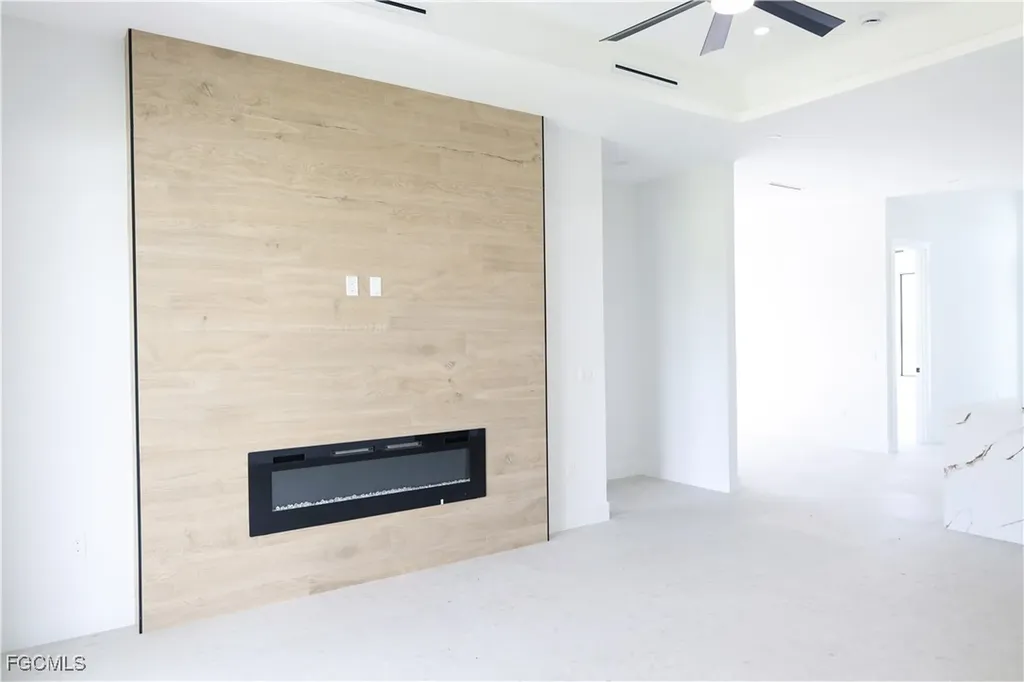 1528 NW 37th Avenue Cape Coral FL 33993