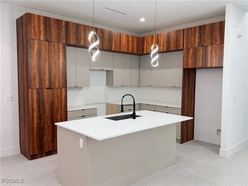 1528 NW 37th Avenue Cape Coral FL 33993