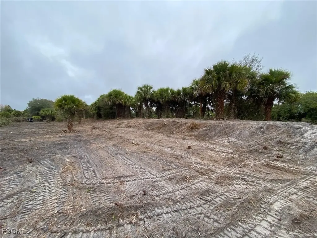 20018 NW 284th Street Okeechobee FL 34972
