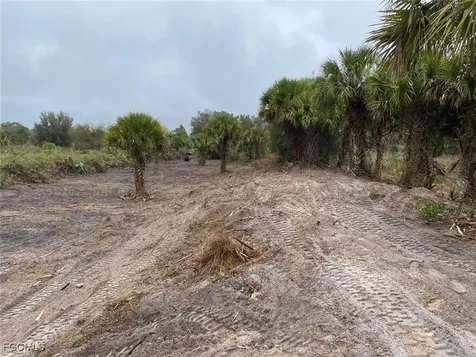 20018 NW 284th Street Okeechobee FL 34972
