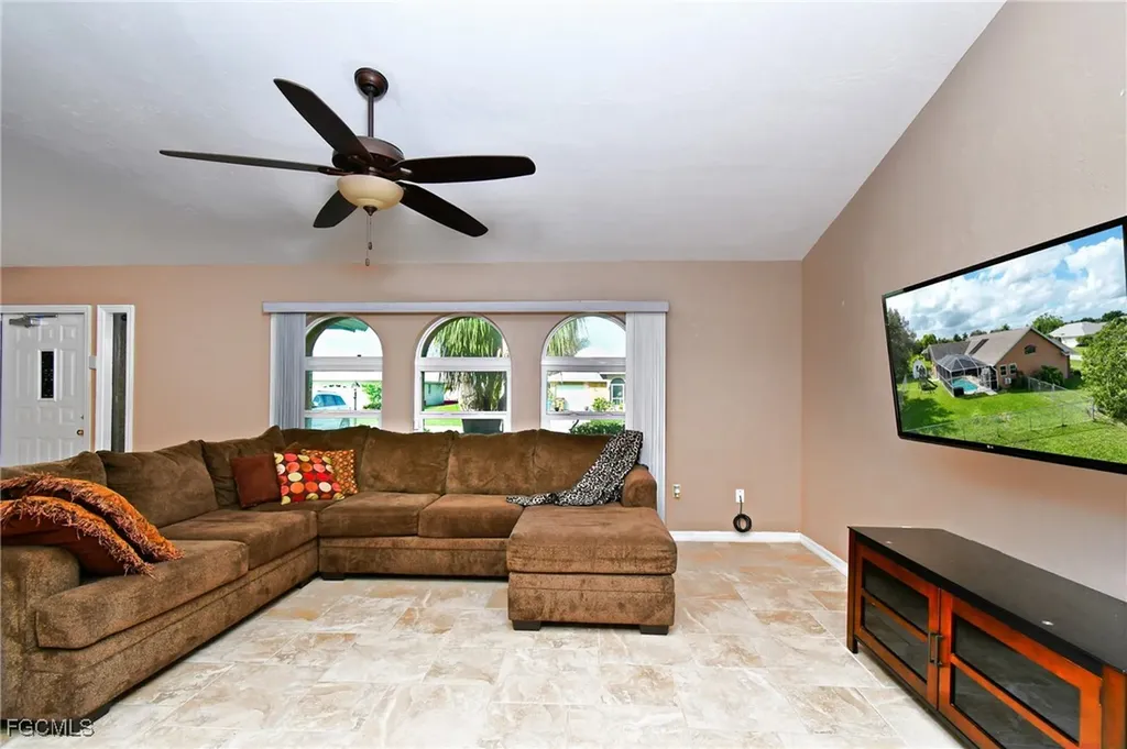 622 Weston Road Lehigh Acres FL 33936