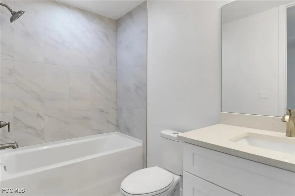 1802 Samantha Gayle Way Cape Coral FL 33914