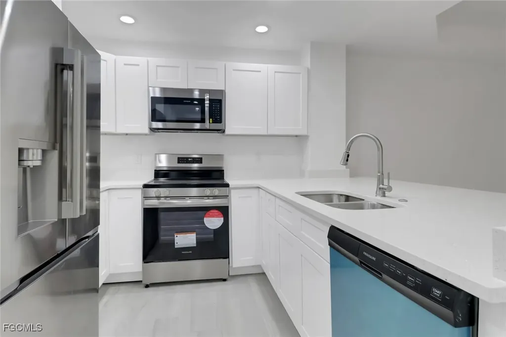 1802 Samantha Gayle Way Cape Coral FL 33914