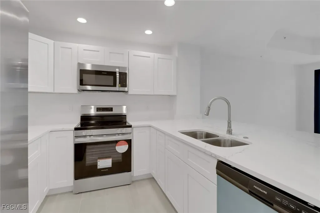 1802 Samantha Gayle Way Cape Coral FL 33914