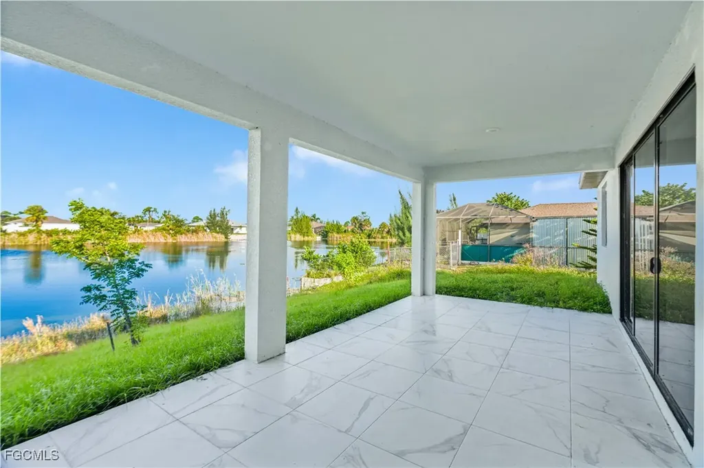 3340 NE 19th Avenue Cape Coral FL 33909