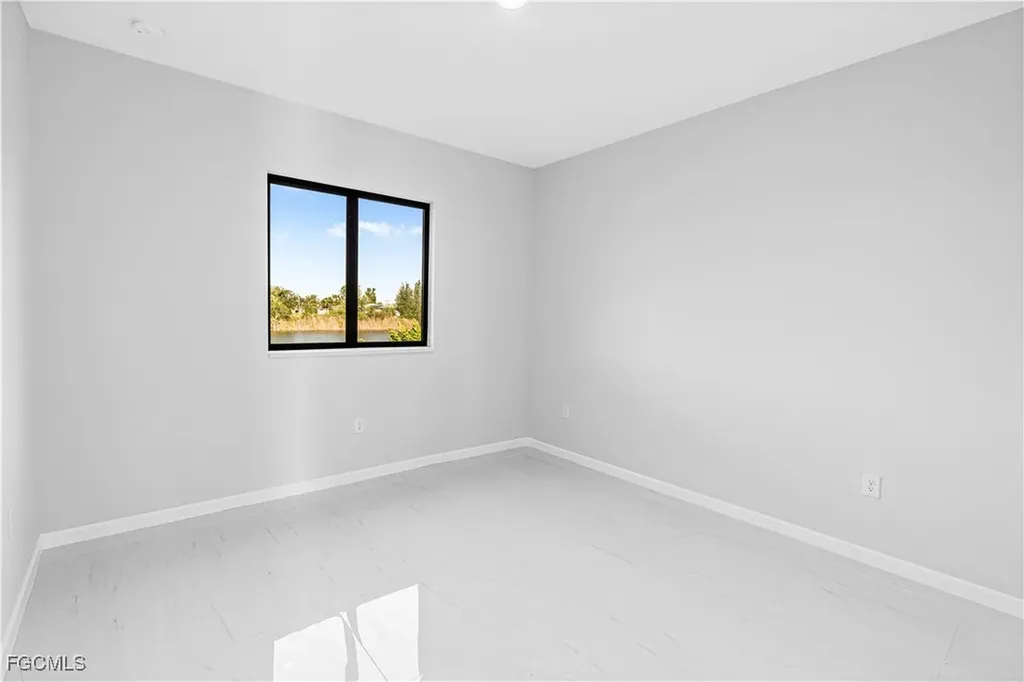 3340 NE 19th Avenue Cape Coral FL 33909