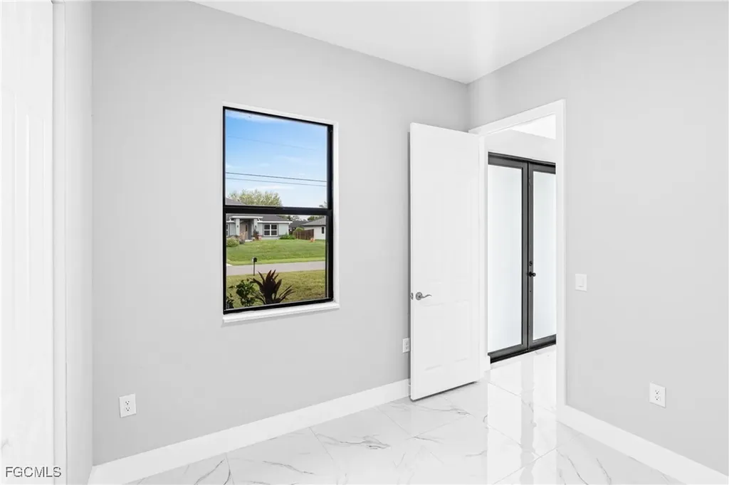2507 NW 25th Street Cape Coral FL 33993