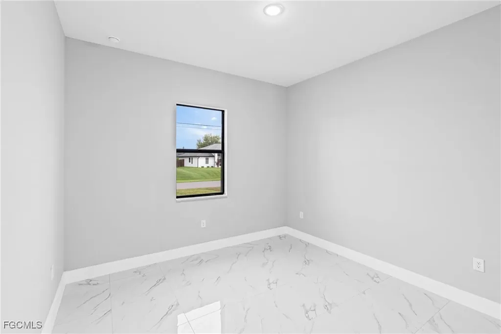 2507 NW 25th Street Cape Coral FL 33993