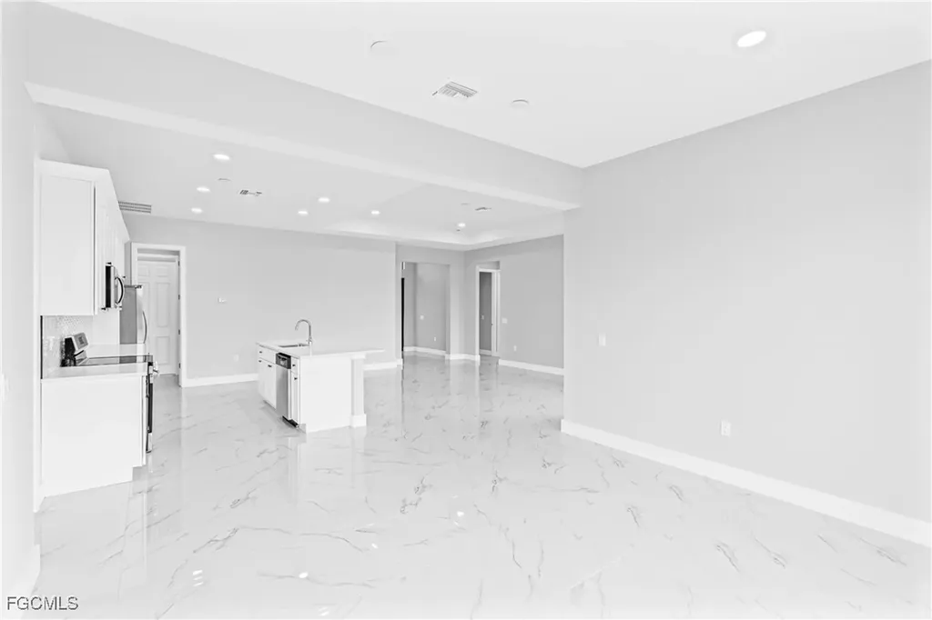 2507 NW 25th Street Cape Coral FL 33993