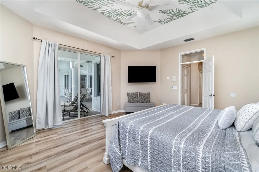 5323 SW 28th Place Cape Coral FL 33914