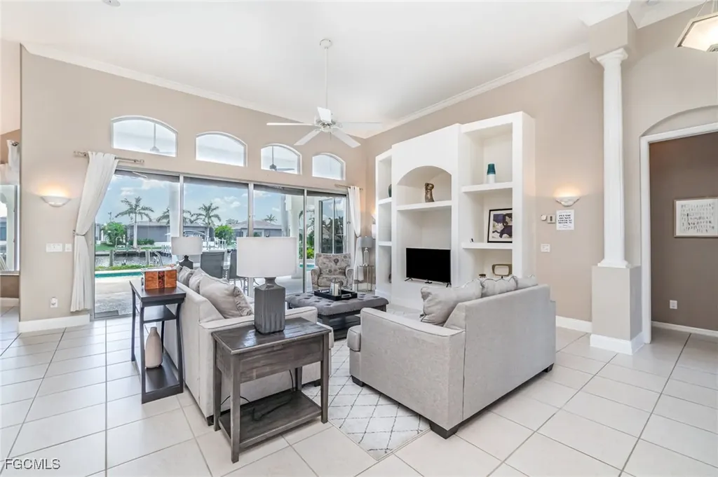 5323 SW 28th Place Cape Coral FL 33914