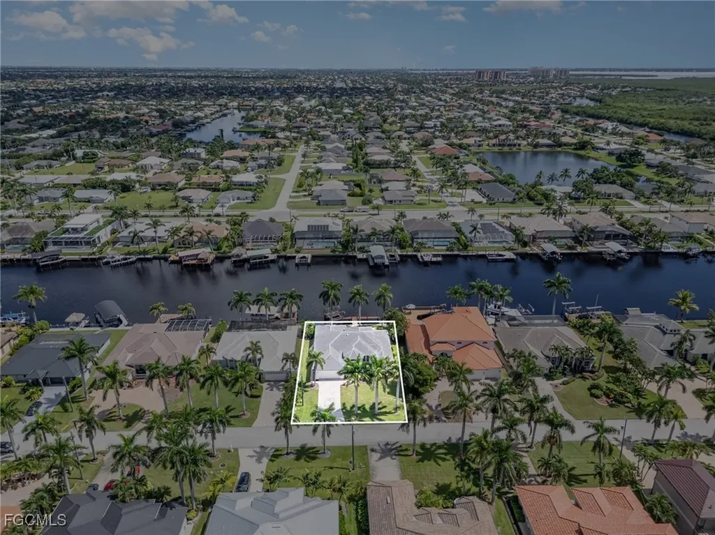 5323 SW 28th Place Cape Coral FL 33914