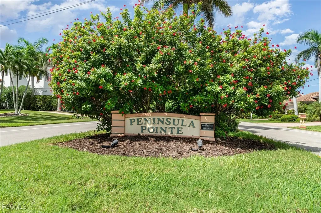 5323 SW 28th Place Cape Coral FL 33914