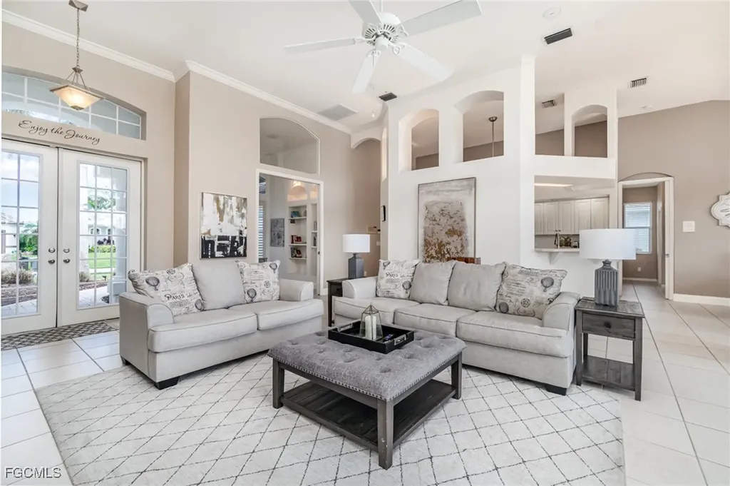 5323 SW 28th Place Cape Coral FL 33914