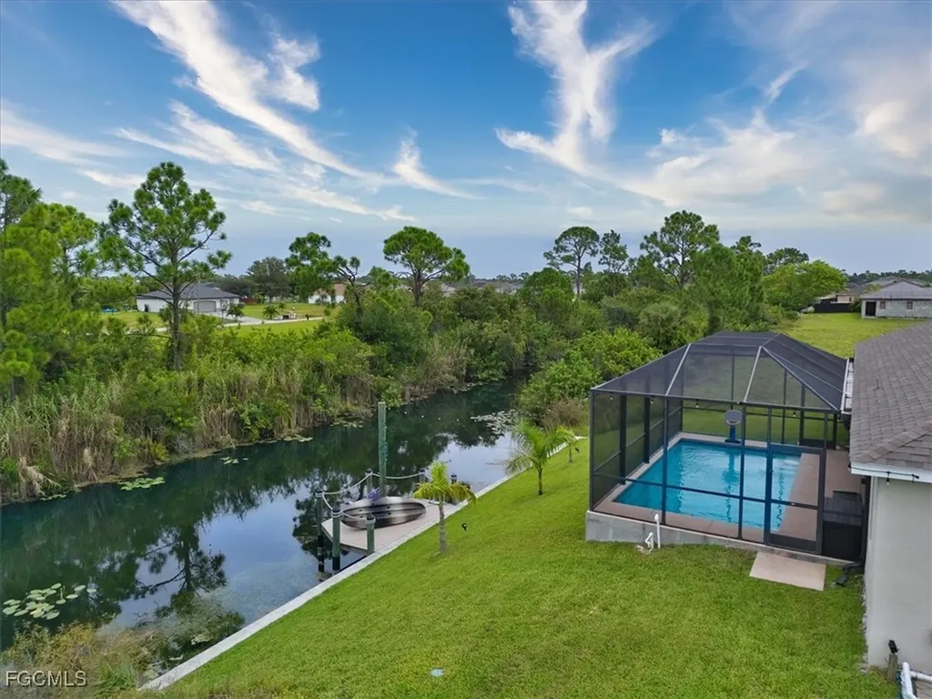 2720 NW 17th Place Cape Coral FL 33993