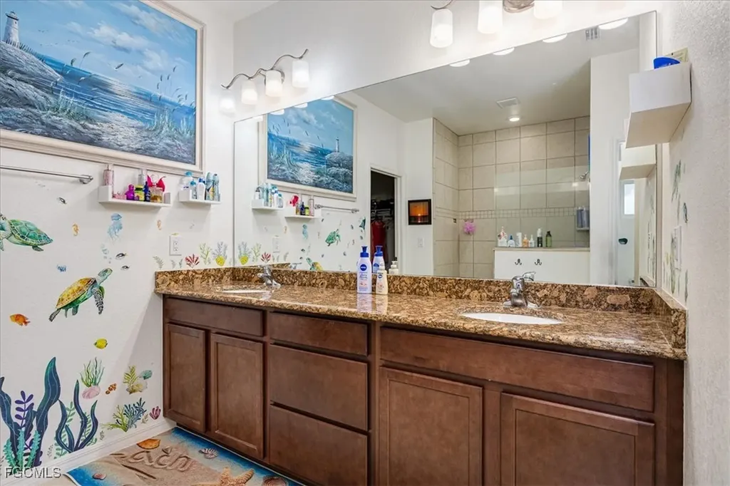 2720 NW 17th Place Cape Coral FL 33993