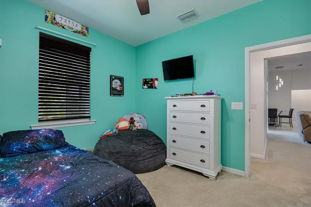 2720 NW 17th Place Cape Coral FL 33993