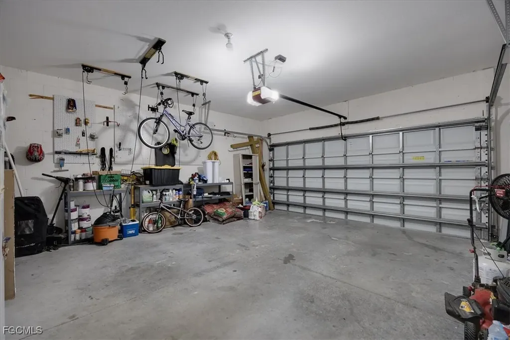 2720 NW 17th Place Cape Coral FL 33993