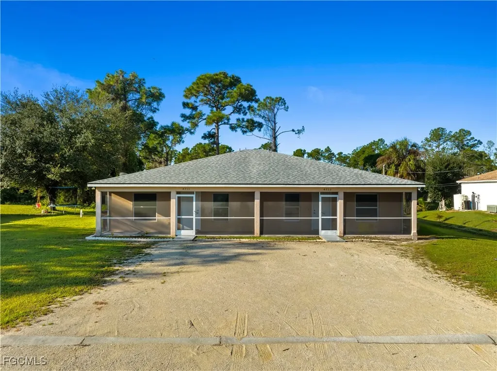 4735 30th Street SW Lehigh Acres FL 33973